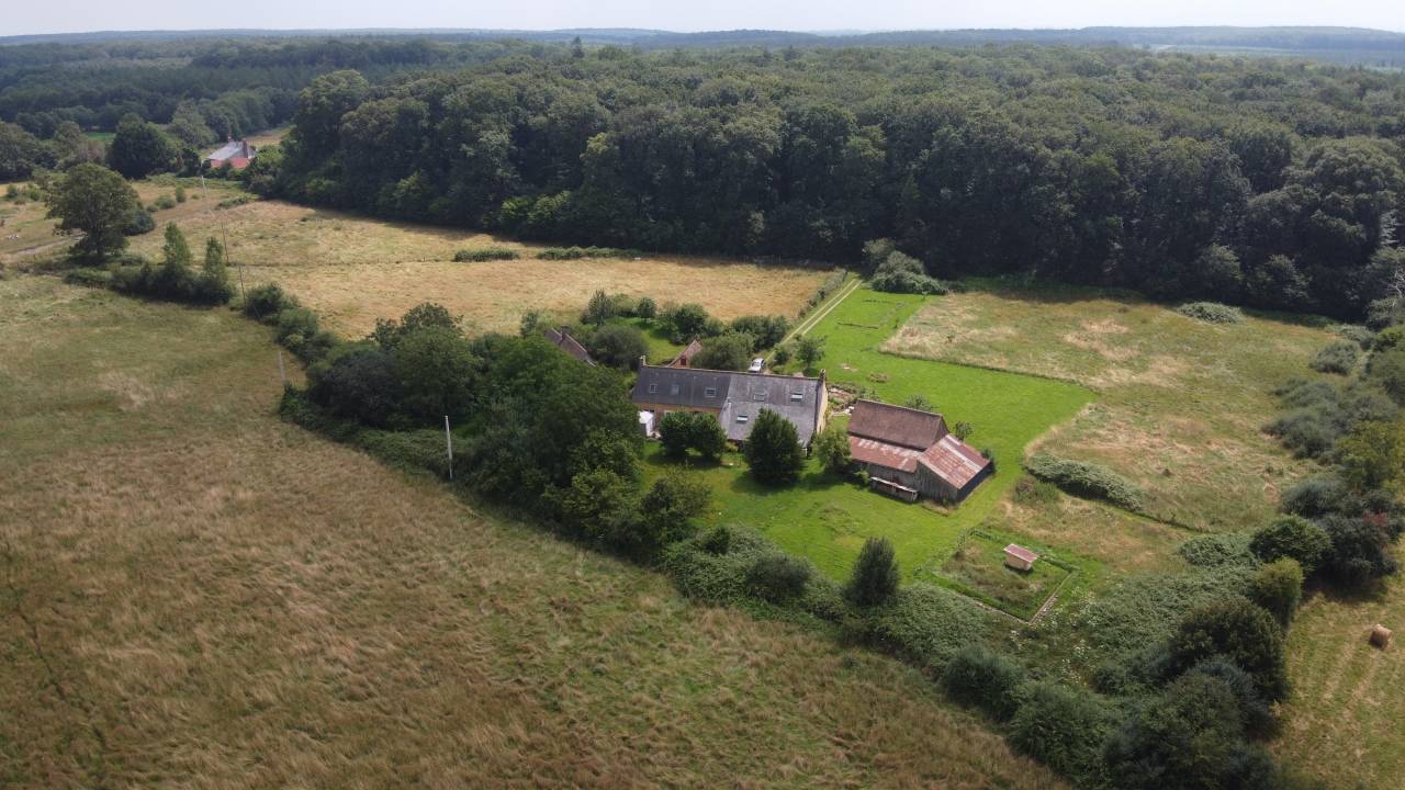 Equestrian farm  Sarthe