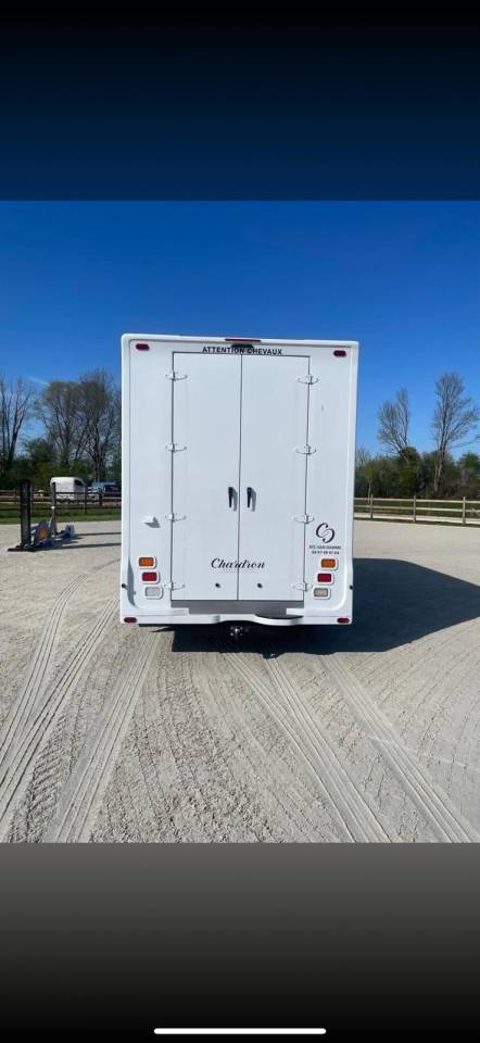 Horsebox HGV Chardron Renault Master 2023 New