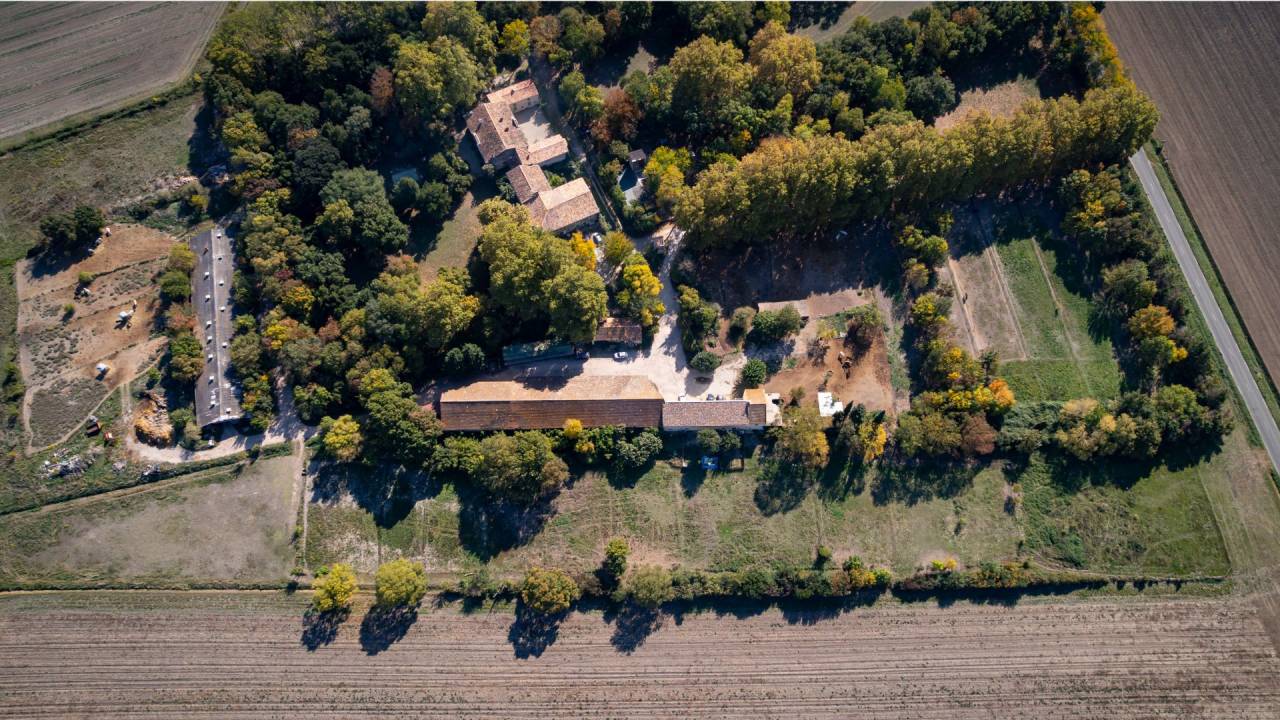 Equestrian property  Aude