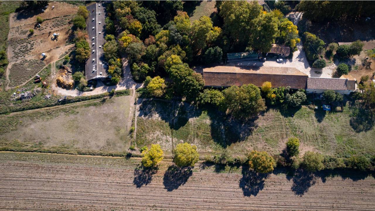 Equestrian property  Aude