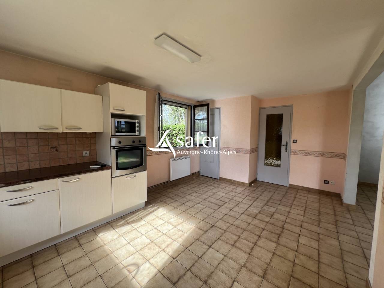 Other country property  Rhône