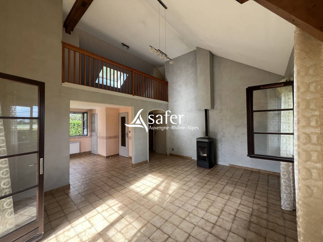 Other country property  Rhône