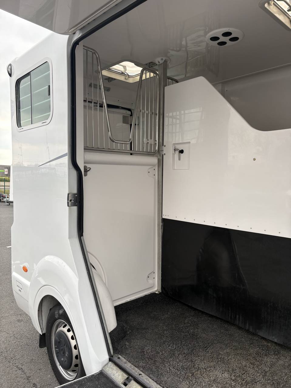 Horsebox HGV Barbot D5 2023 Used