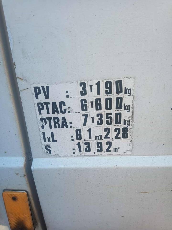 Horsebox NON-HGV Mercedes Mercedes 711D 1989 Used