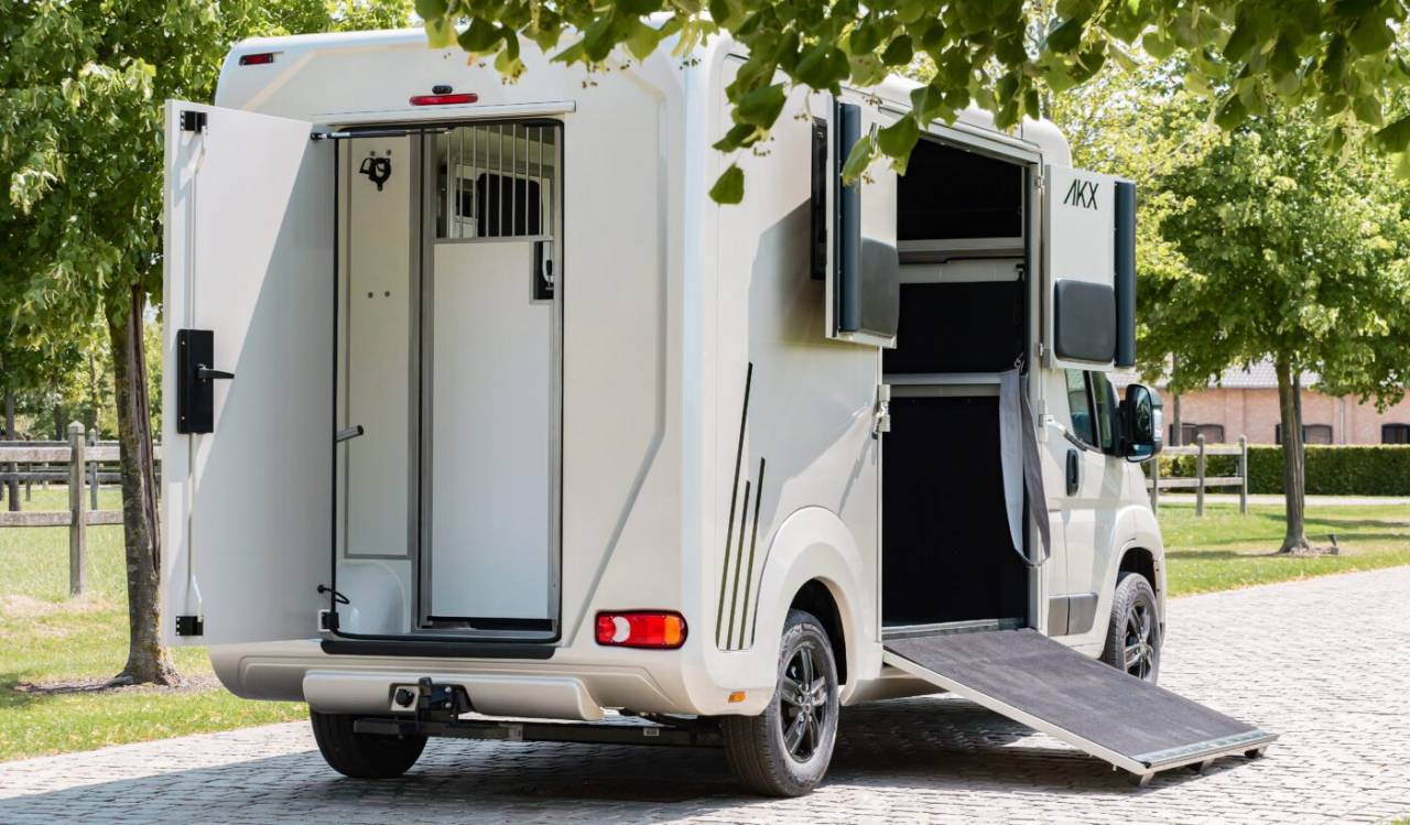 Horsebox HGV AKX Akx stallion 2025 New