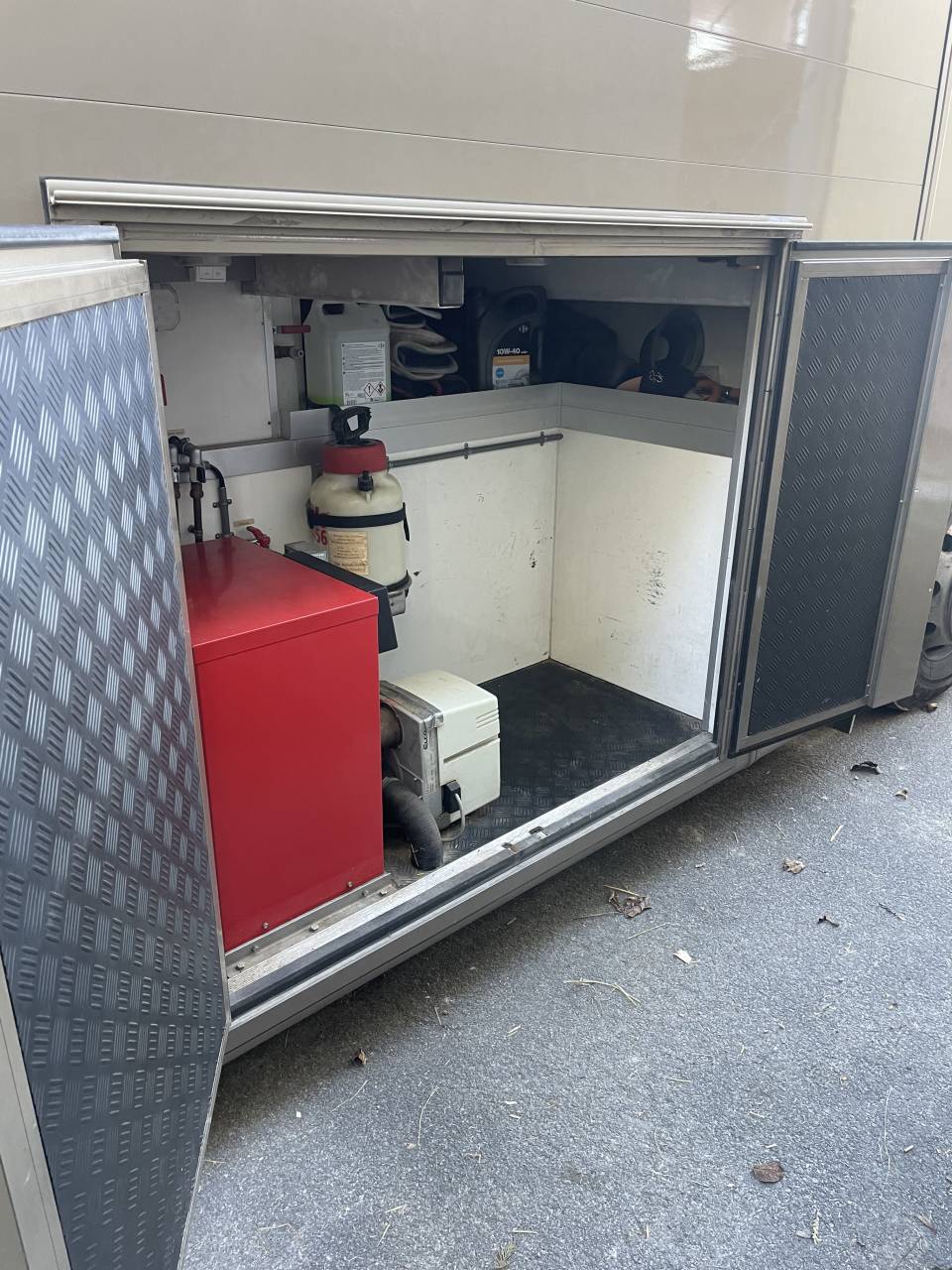 Horsebox NON-HGV Roelofsen Man  2005 Used