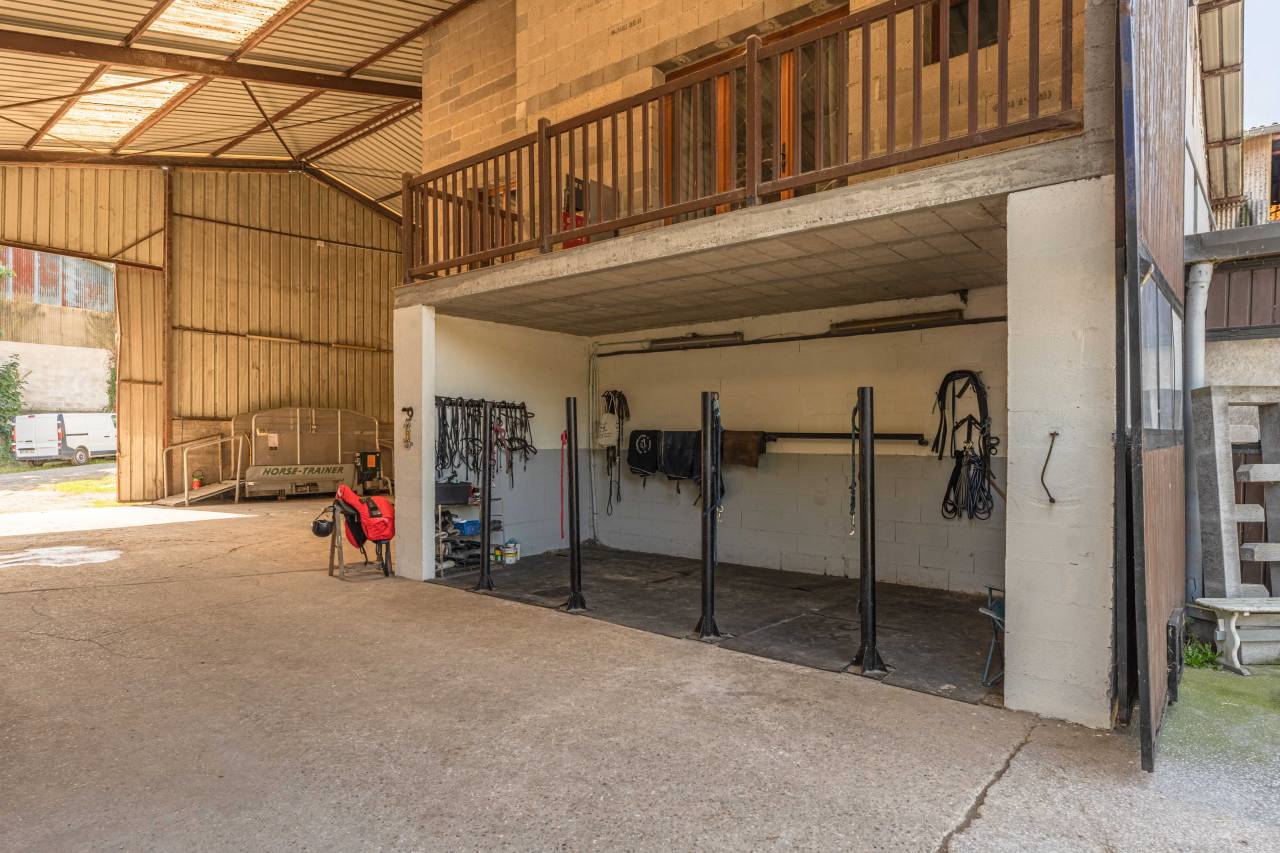 Livery yard  Yvelines