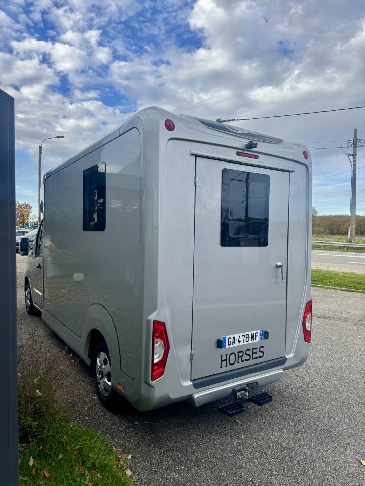 Horsebox HGV Renault MASTER STX 2 HORSES  2021 Used