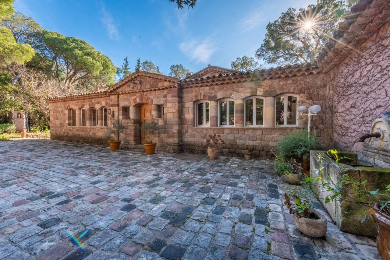 Equestrian property  Var