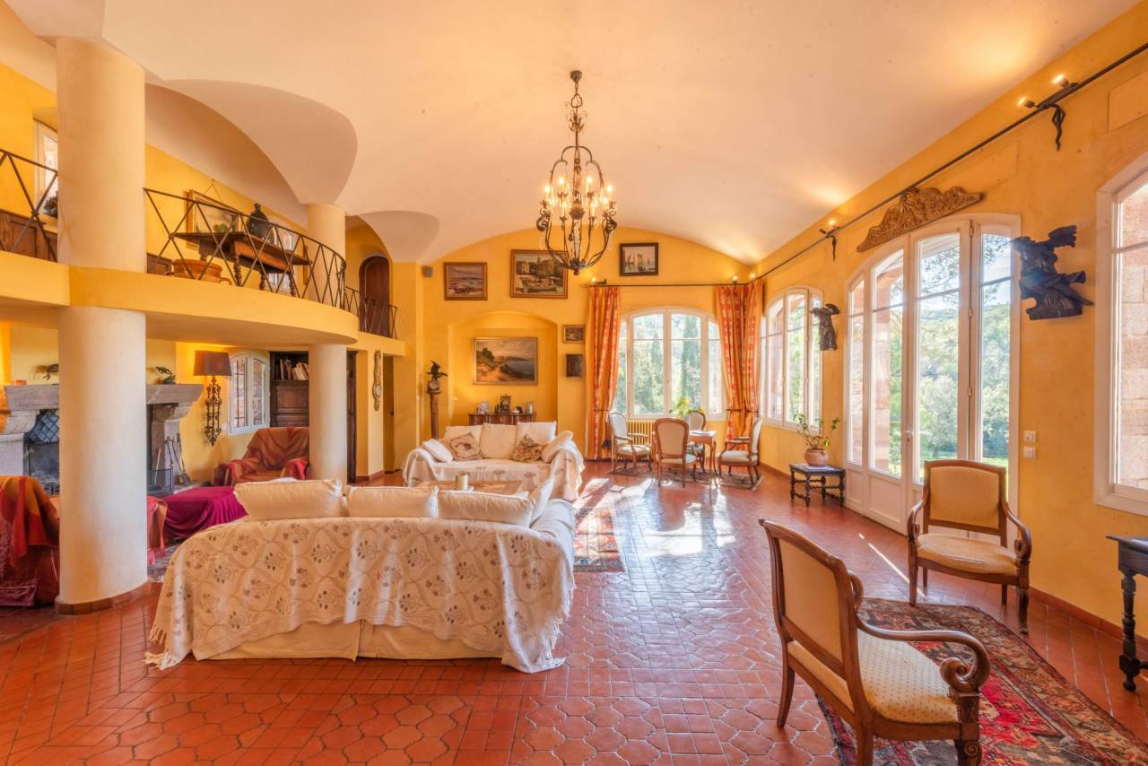 Equestrian property  Var