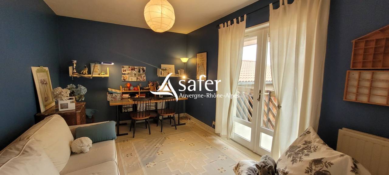 Other country property  Loire