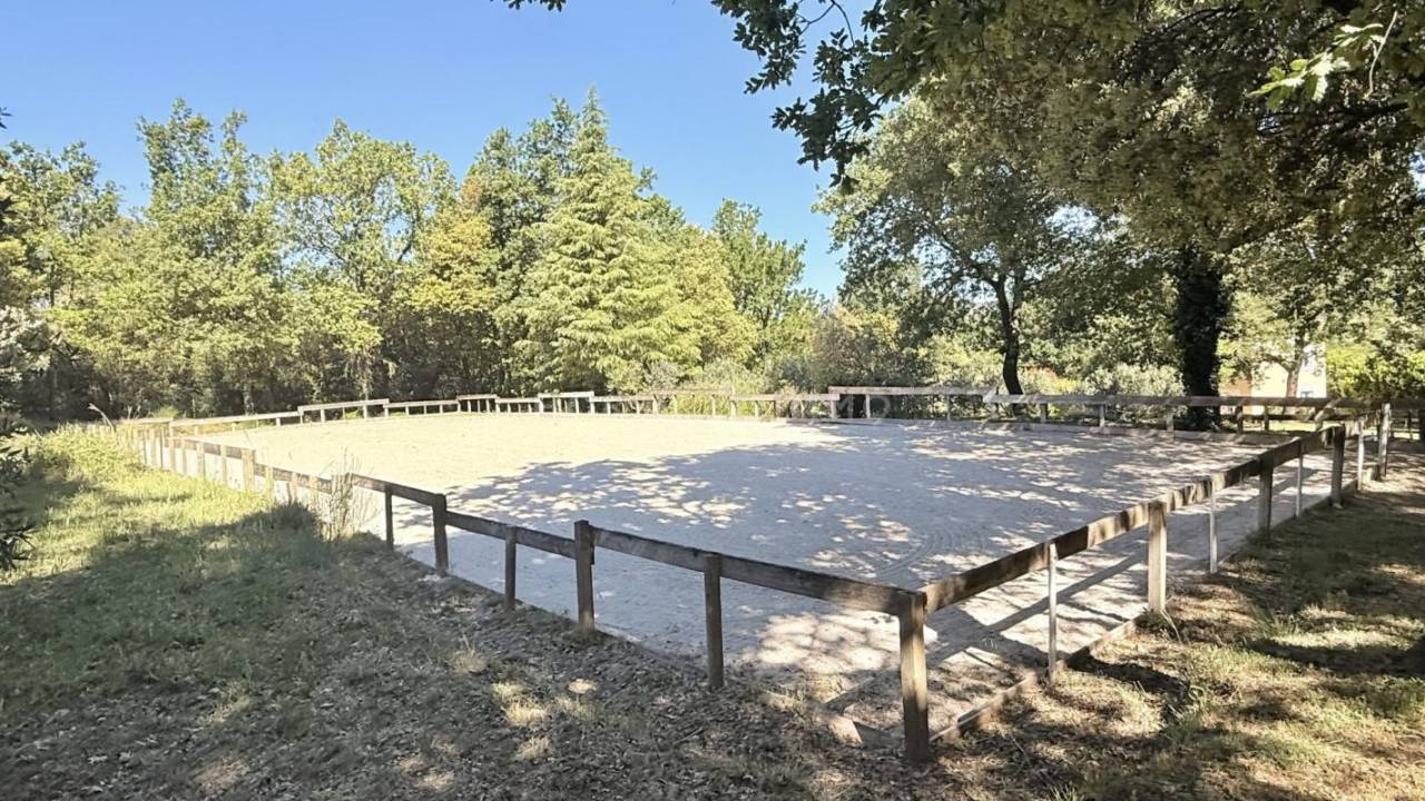 Equestrian property  Var
