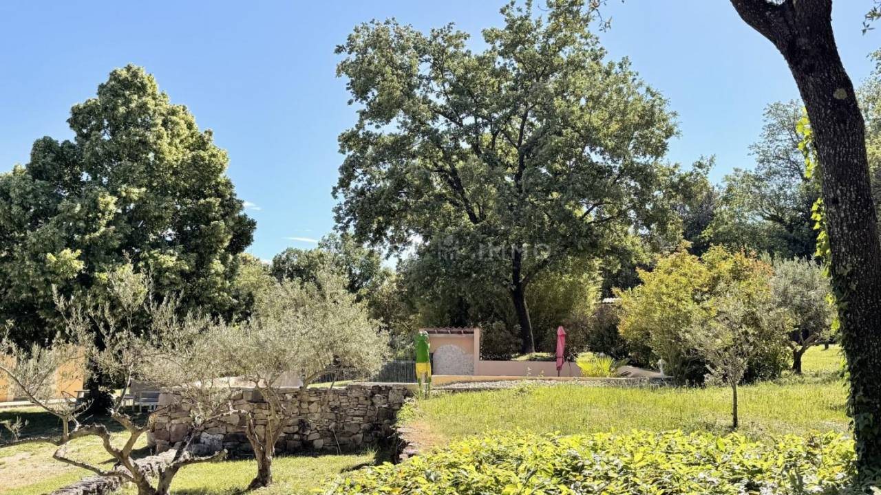 Equestrian property  Var