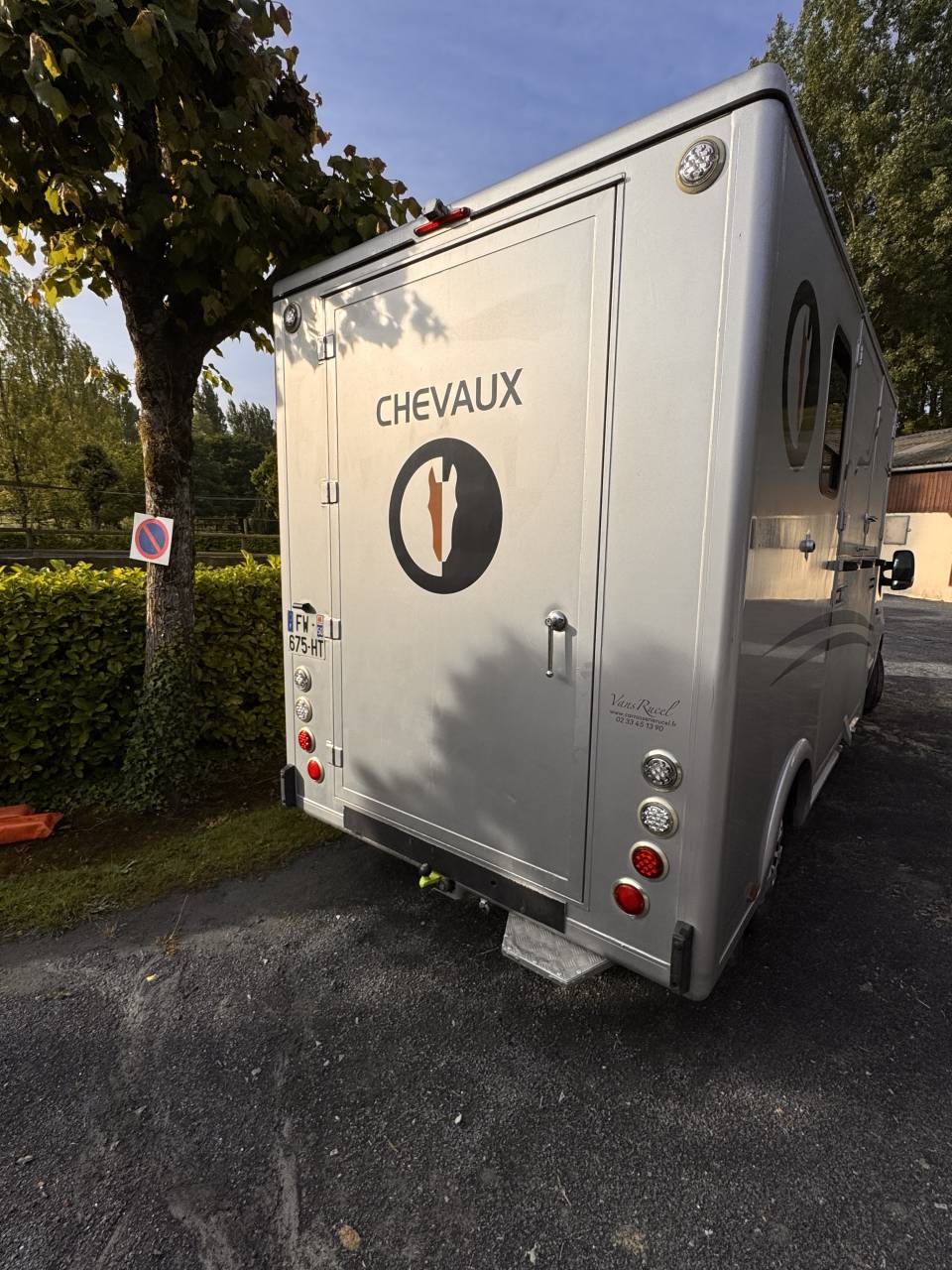 Horsebox HGV Nissan Nv400 2021 Used