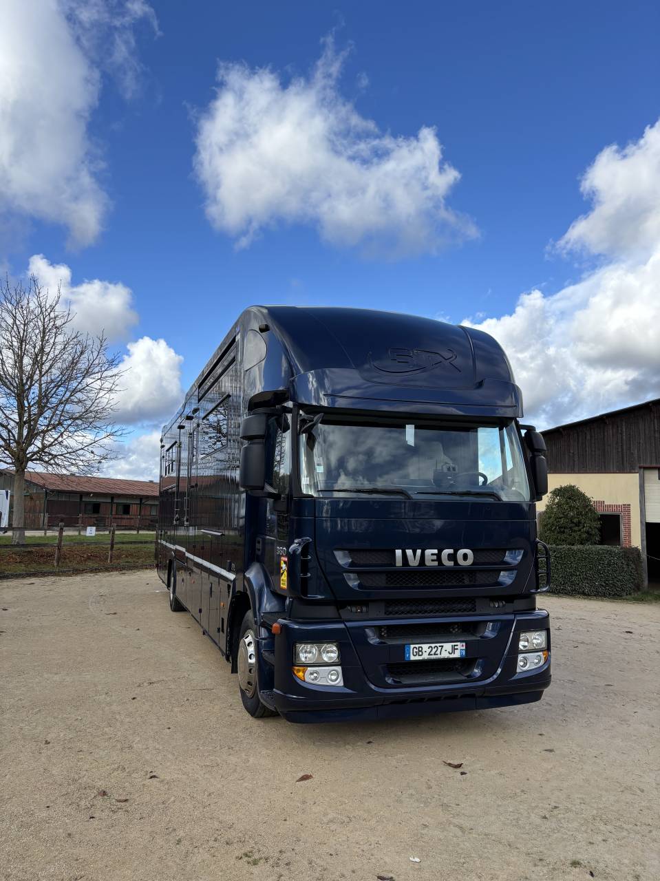Horsebox NON-HGV Iveco STRALIS 2011 Used