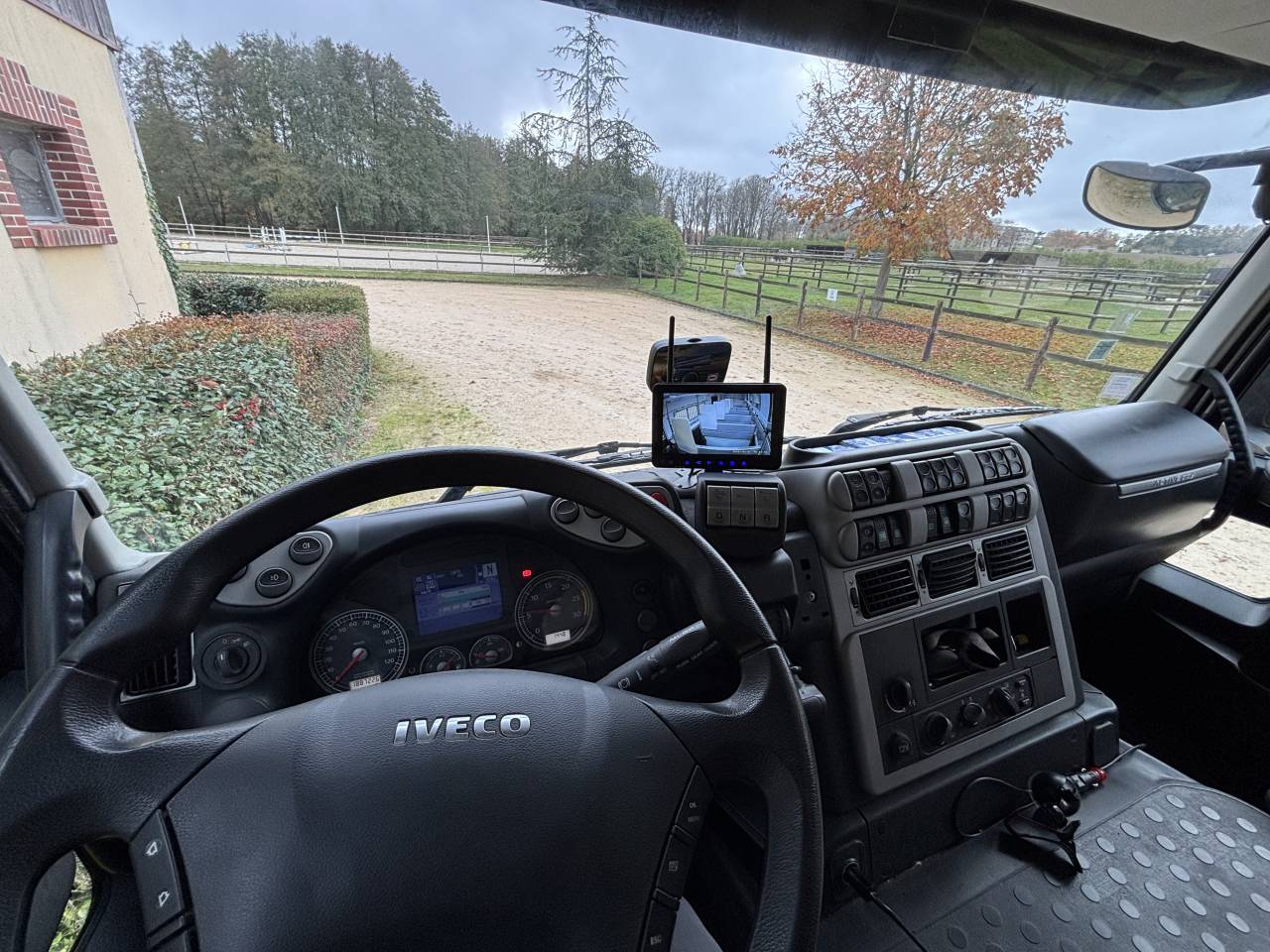 Horsebox NON-HGV Iveco STRALIS 2011 Used