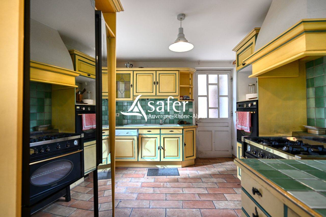 Other country property  Rh&ocirc;ne