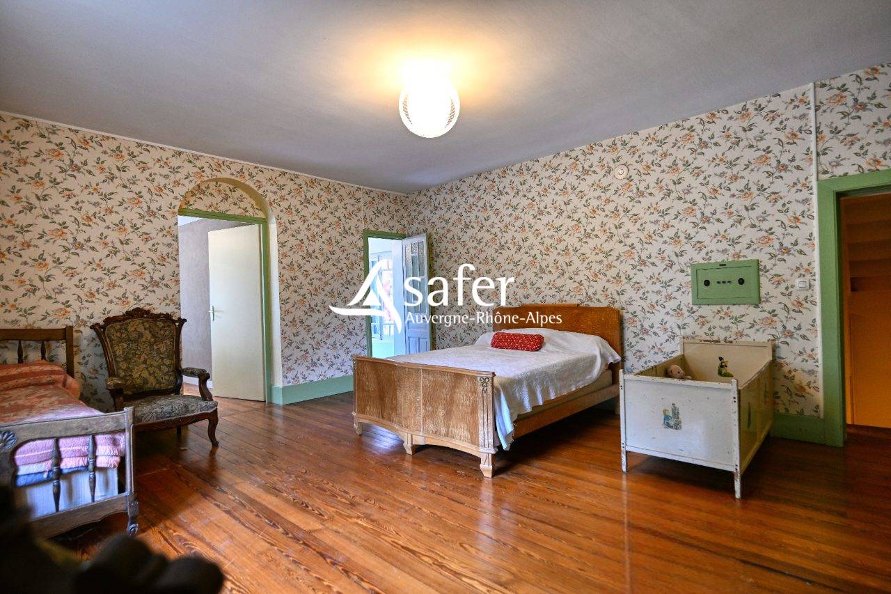 Other country property  Rh&ocirc;ne