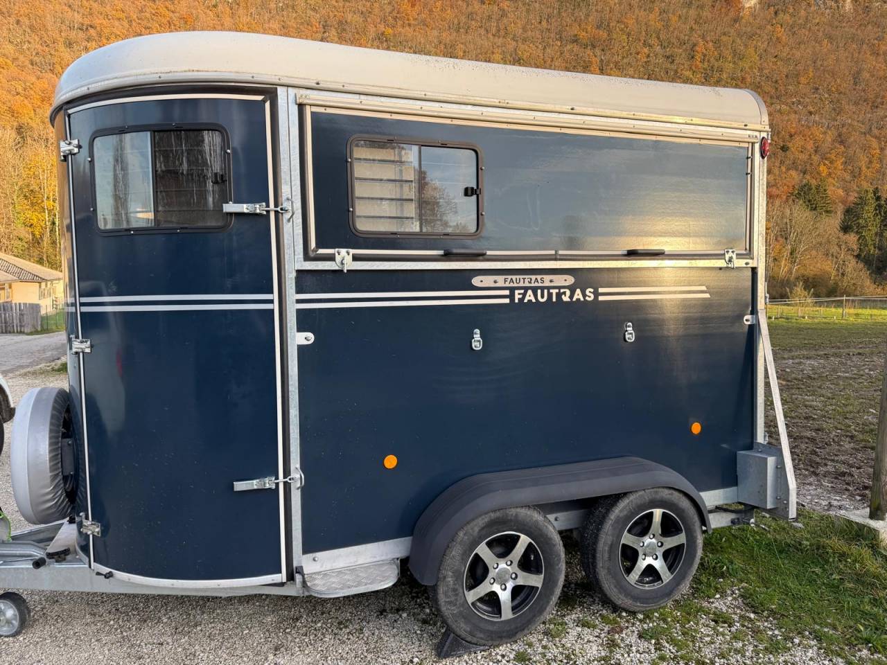 Horse trailer Fautras Oblic +2 2 Stalls 2023 Used