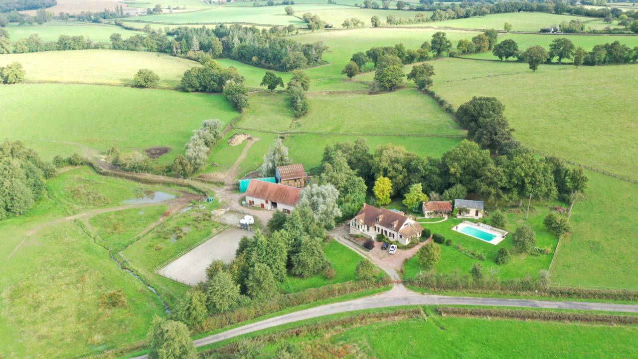 Equestrian property  Nièvre