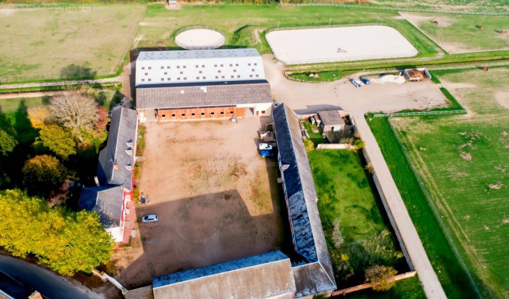 Riding school  Eure-et-Loir