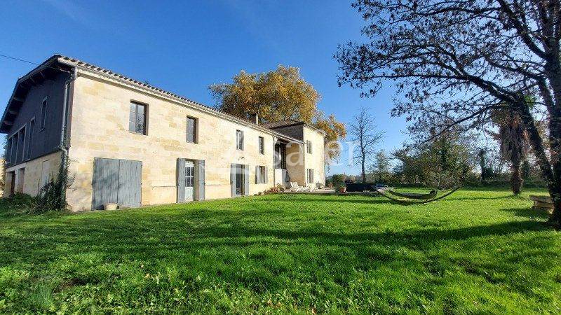 Equestrian property  Gironde