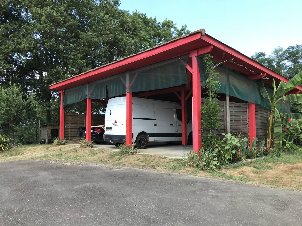 Equestrian property  Landes