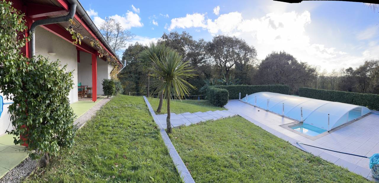 Equestrian property  Landes
