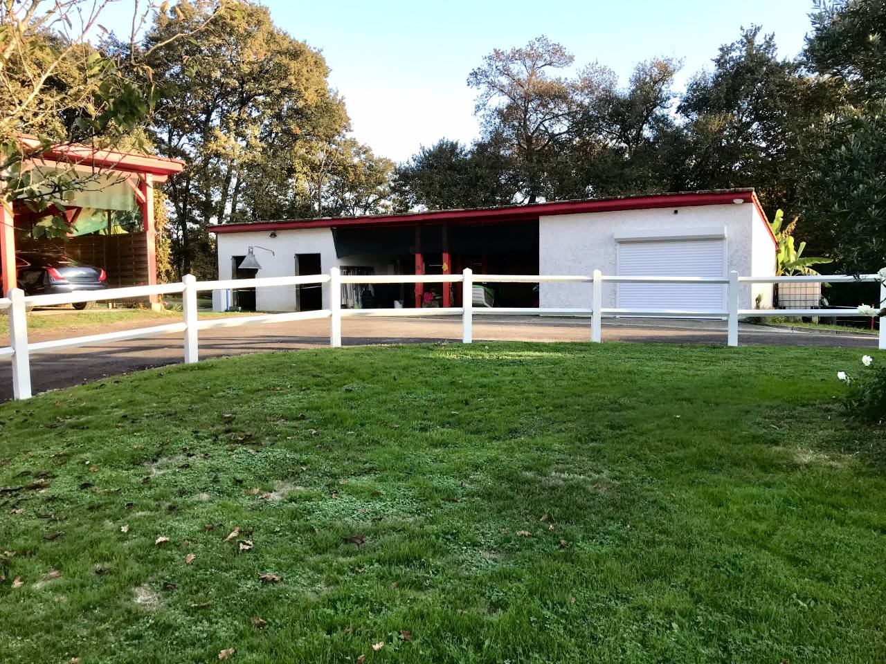 Equestrian property  Landes