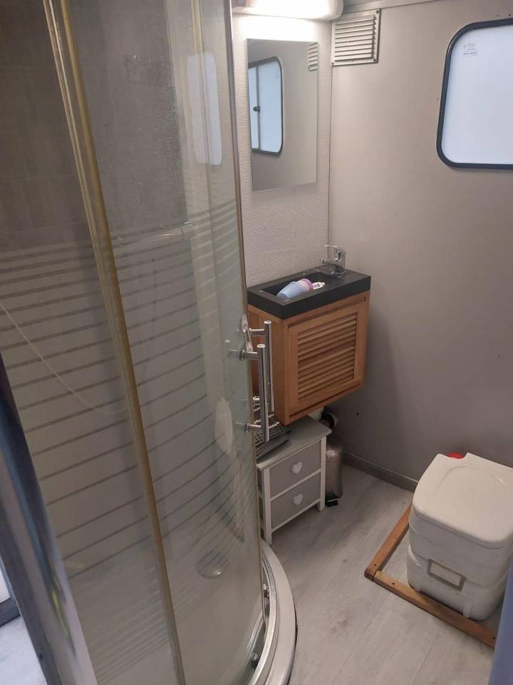 Horsebox NON-HGV Renault Midlum 2005 Used