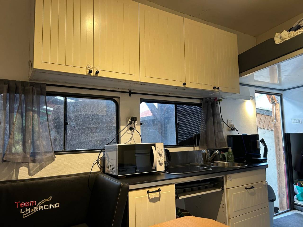 Horsebox NON-HGV Renault Midlum 2005 Used