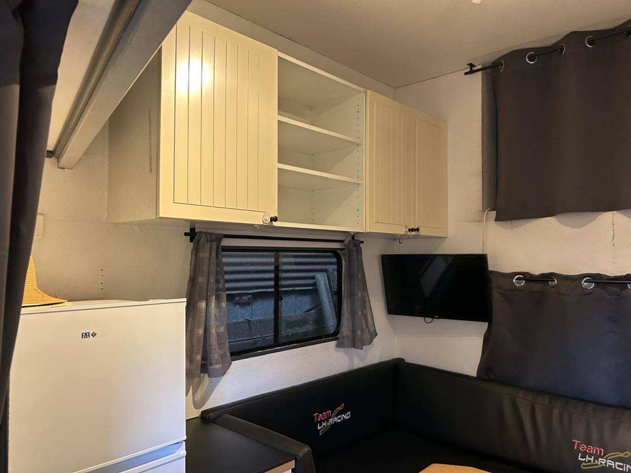 Horsebox NON-HGV Renault Midlum 2005 Used