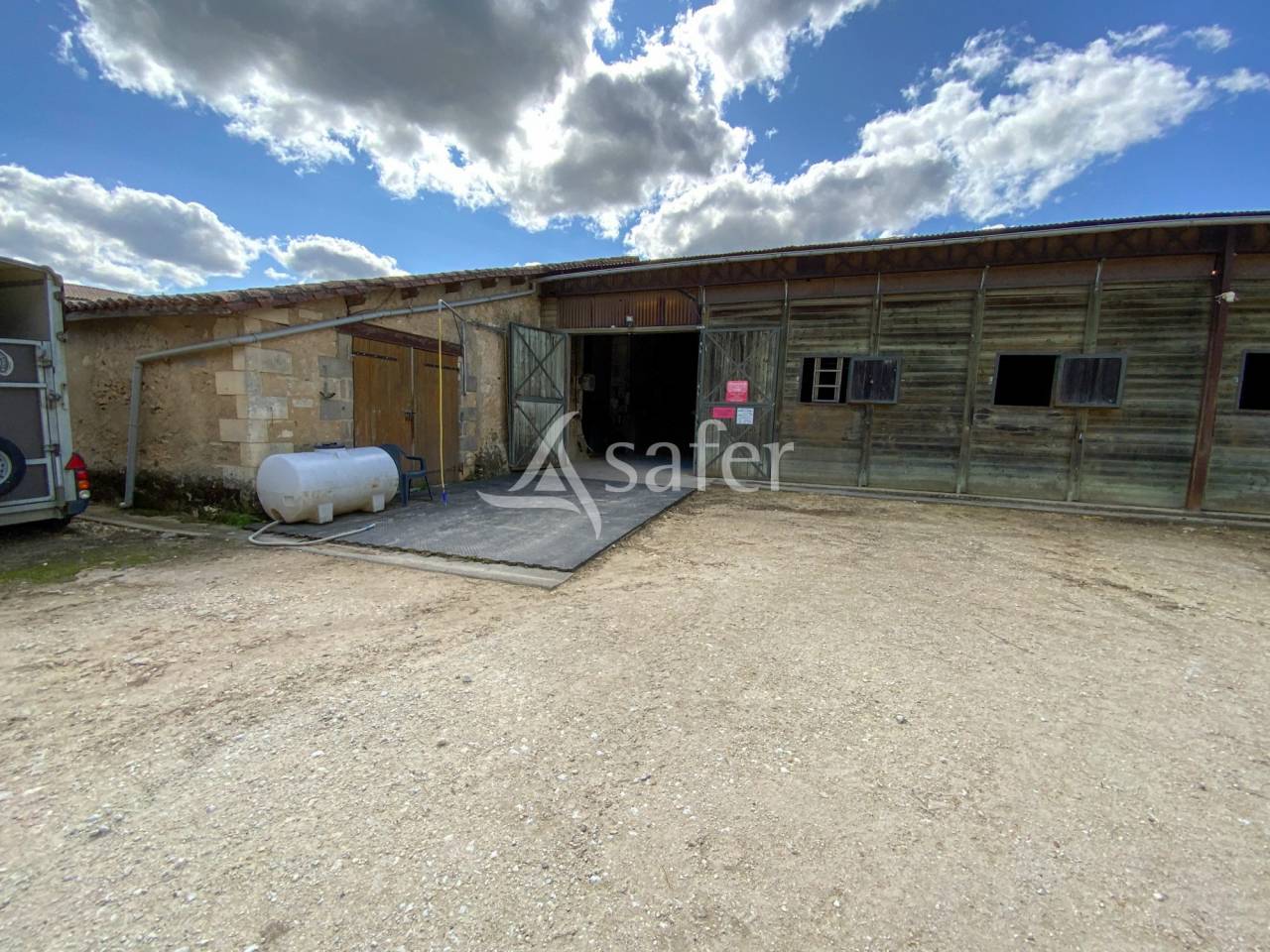 Other agricultural property  Charente-Maritime