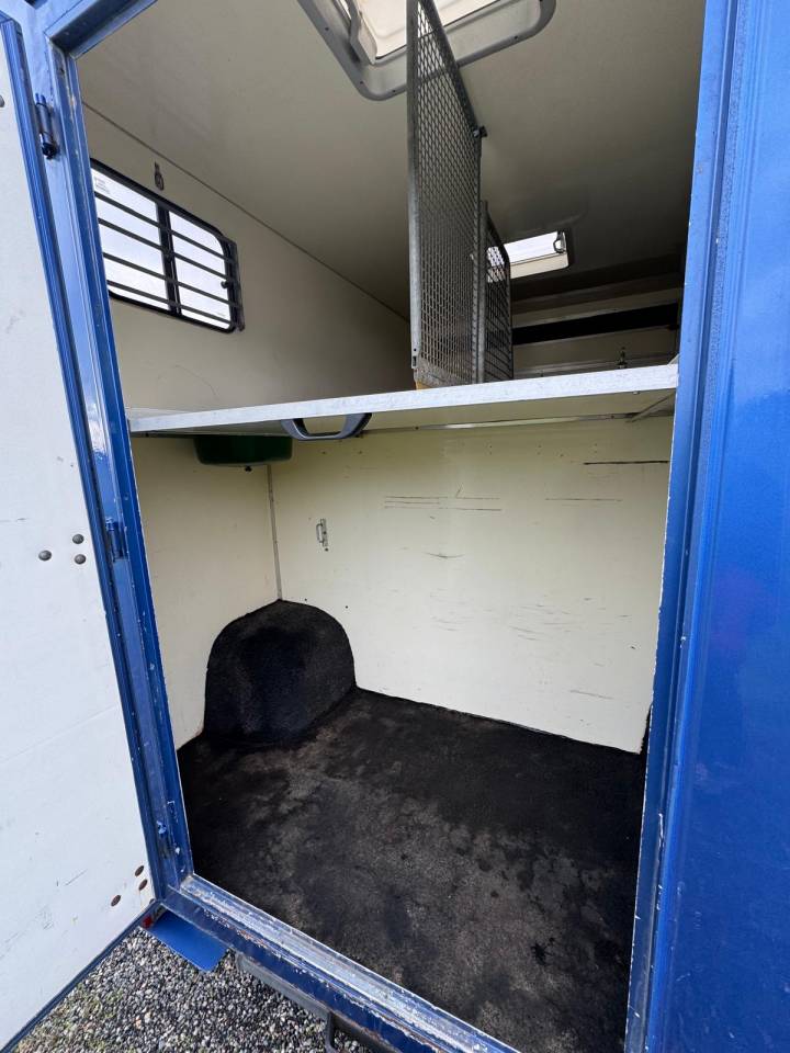 Horsebox HGV Opel OPEL 2007 Used