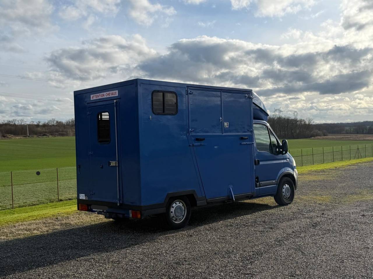 Horsebox HGV Opel OPEL 2007 Used
