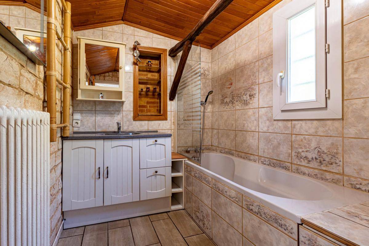 Equestrian property  Sarthe