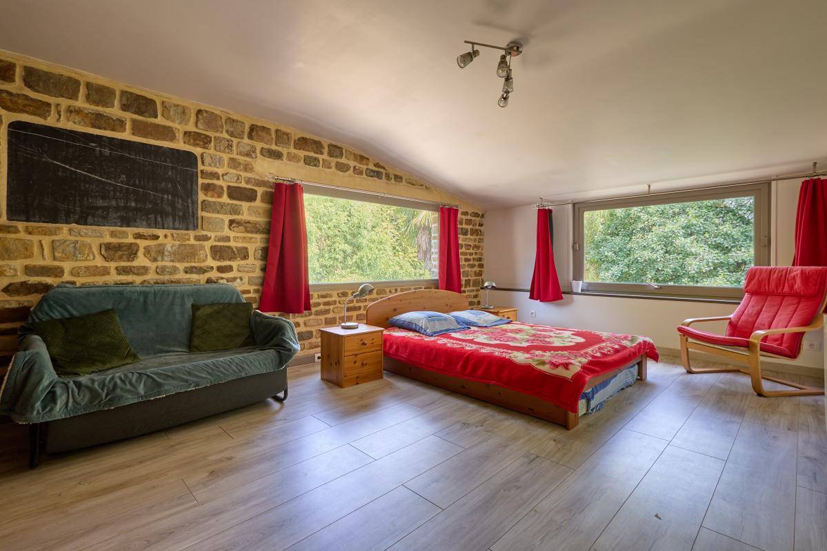 Equestrian property  Mayenne