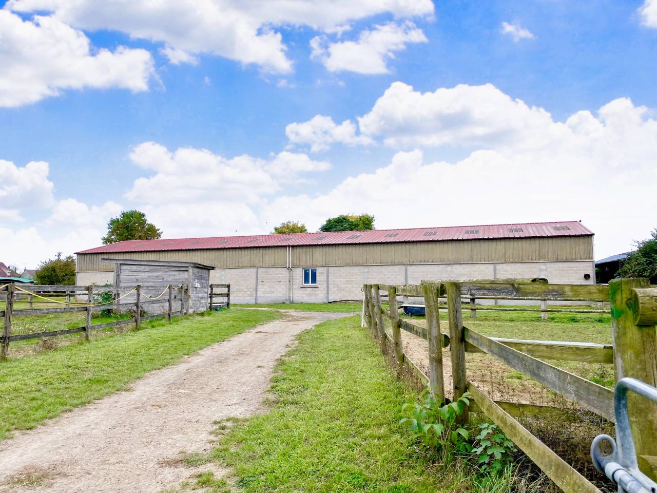 Livery yard  Seine-et-Marne