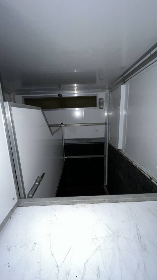 Horsebox HGV Renault Master 2013 Used