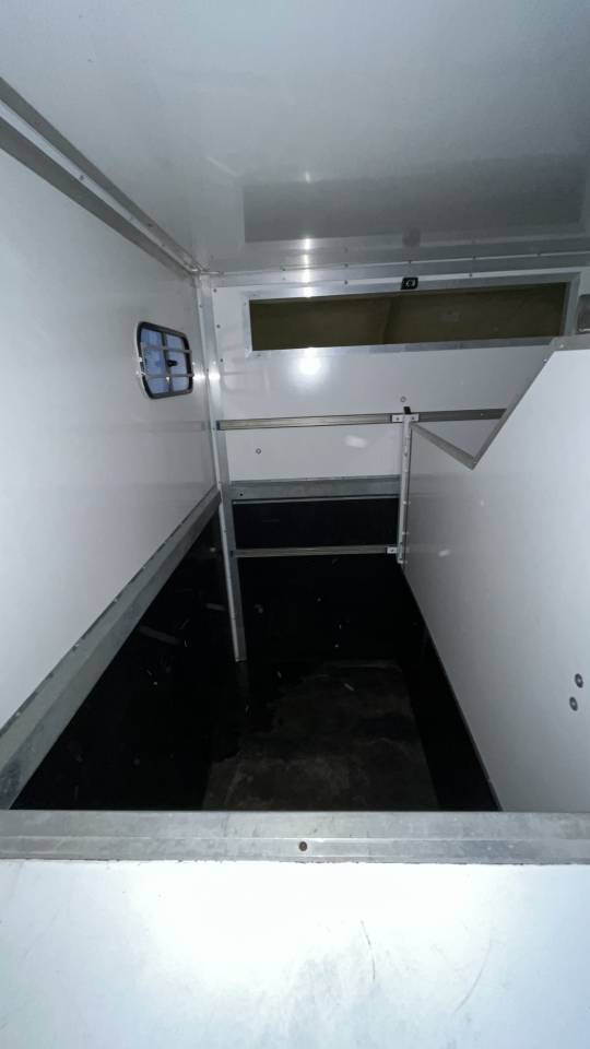 Horsebox HGV Renault Master 2013 Used