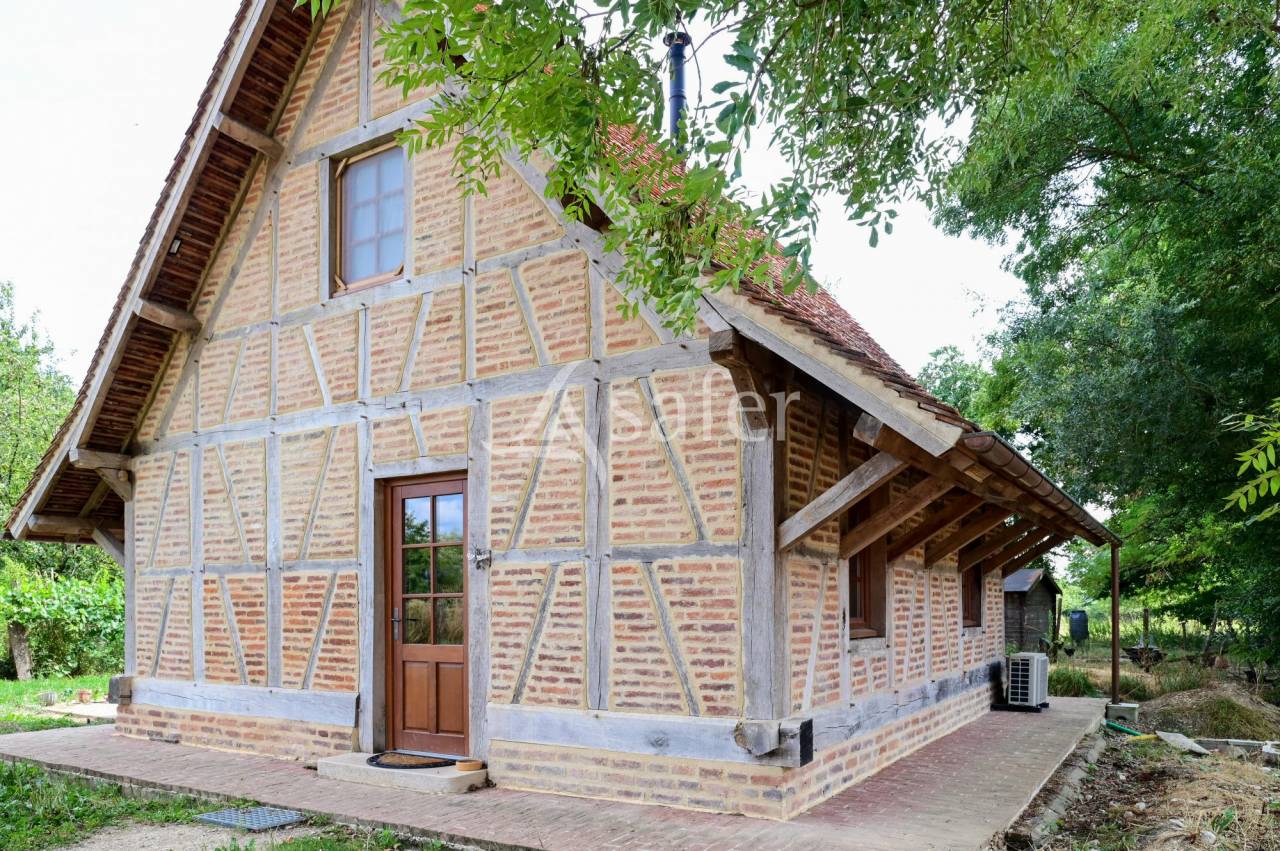 Other country property  Sa&ocirc;ne-et-Loire