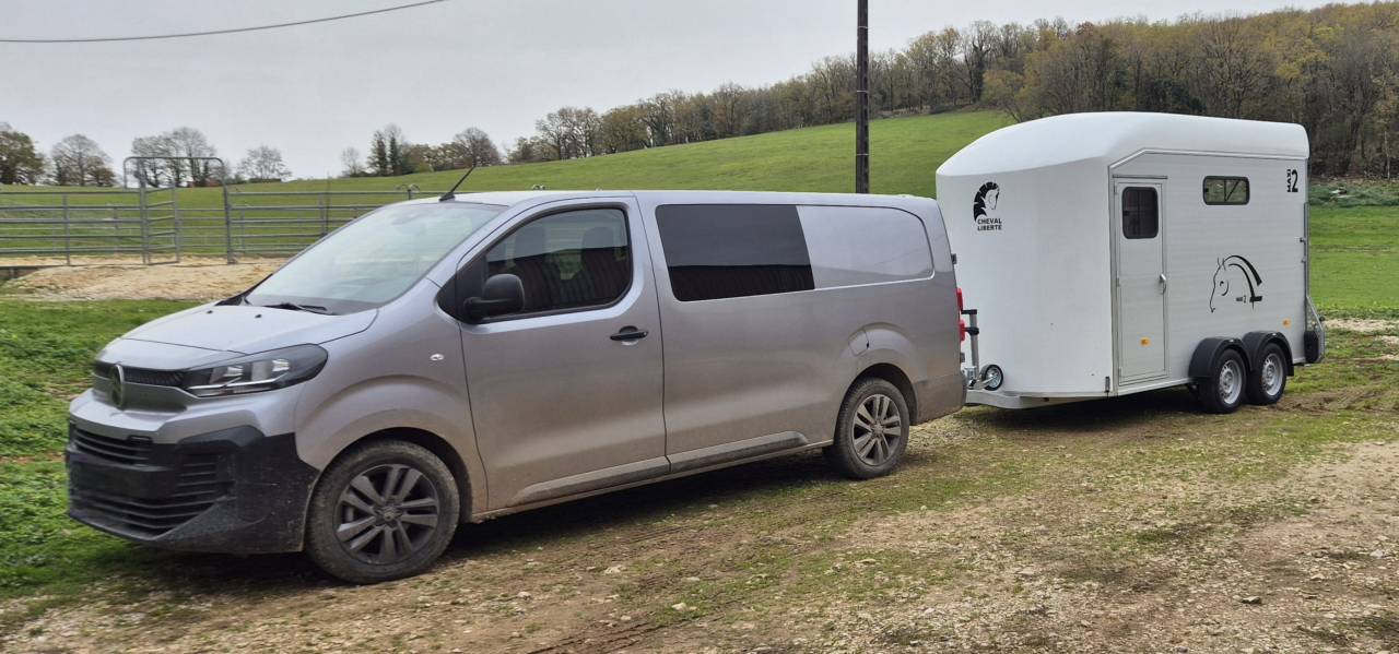 Horse trailer Cheval Liberte Maxi2 2 Stalls 2025 New