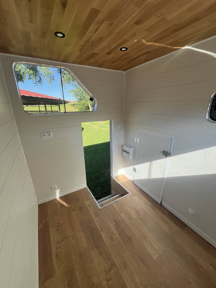 Horsebox NON-HGV Mercedes Mercedes Atego  1998 Used