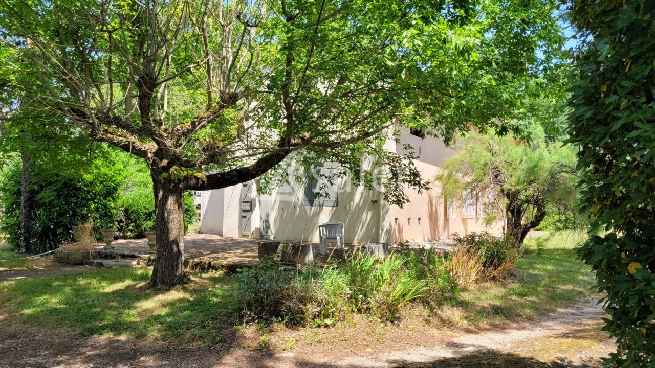 Other country property  tarn