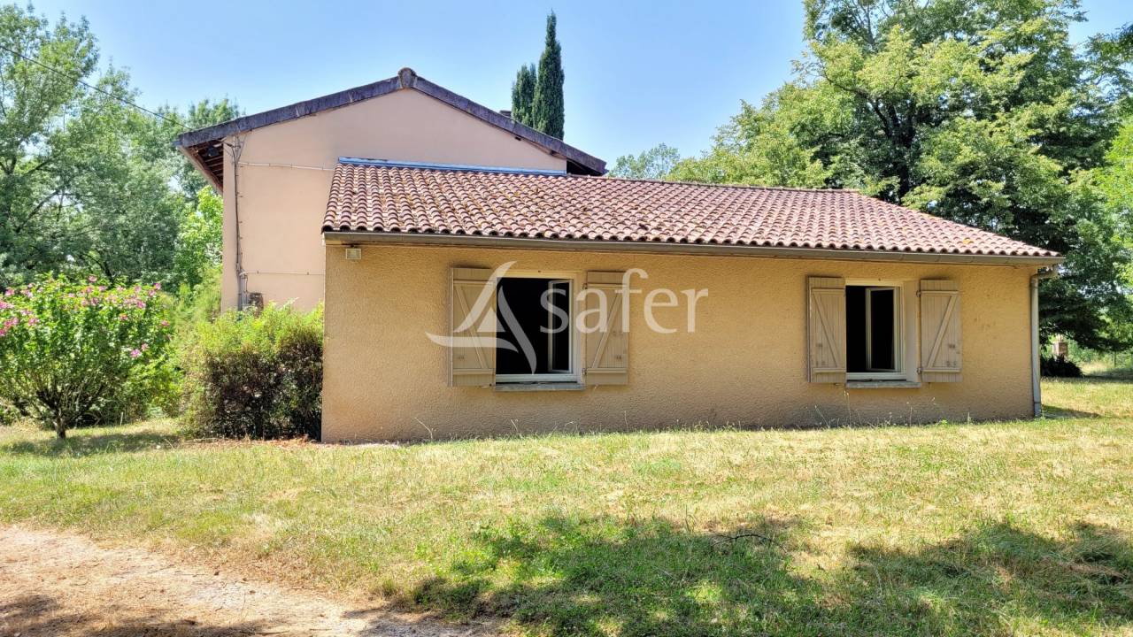 Other country property  tarn