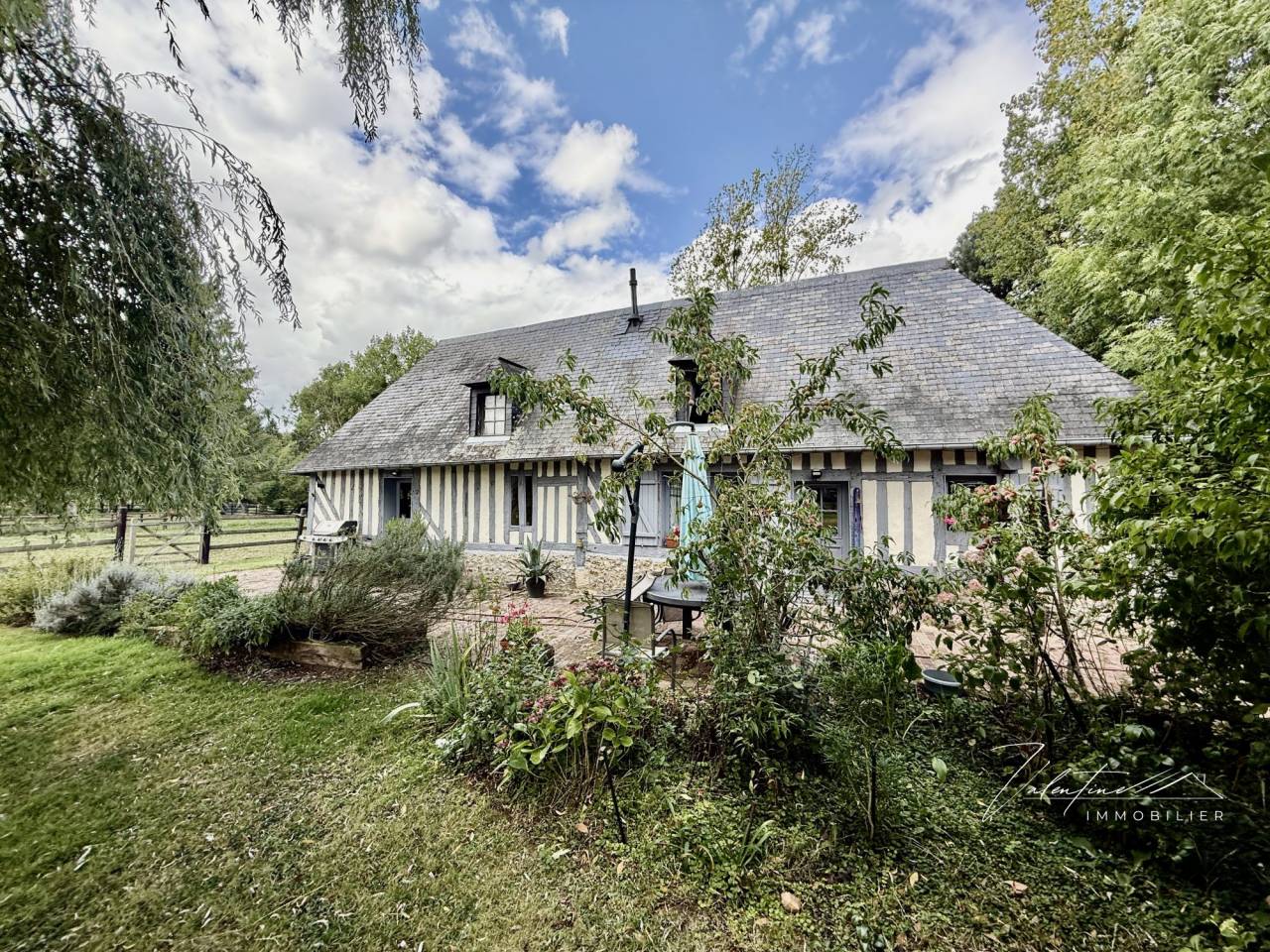 Equestrian property  Calvados