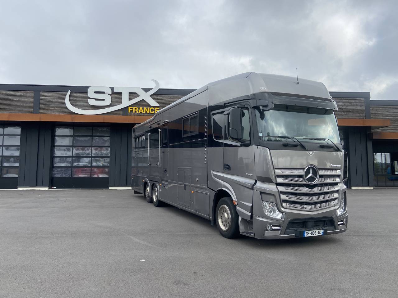 Horsebox NON-HGV AKX  2016 Used