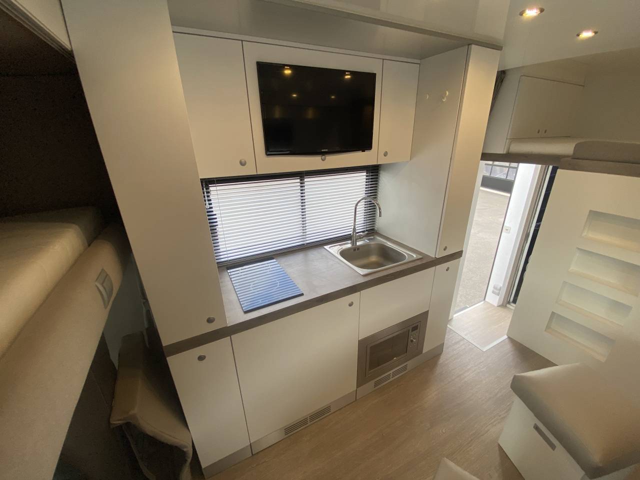 Horsebox NON-HGV AKX  2016 Used