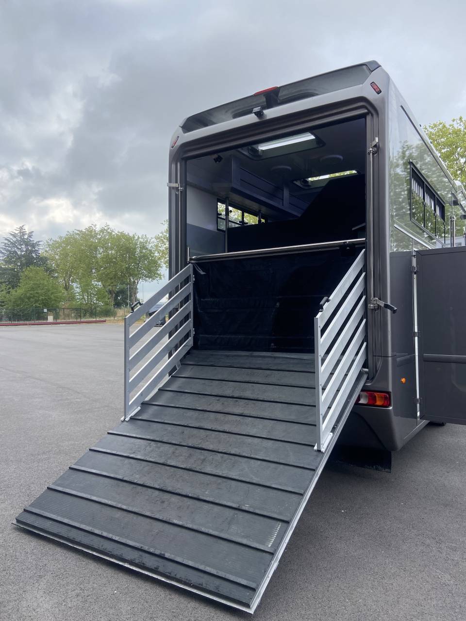 Horsebox NON-HGV AKX  2016 Used