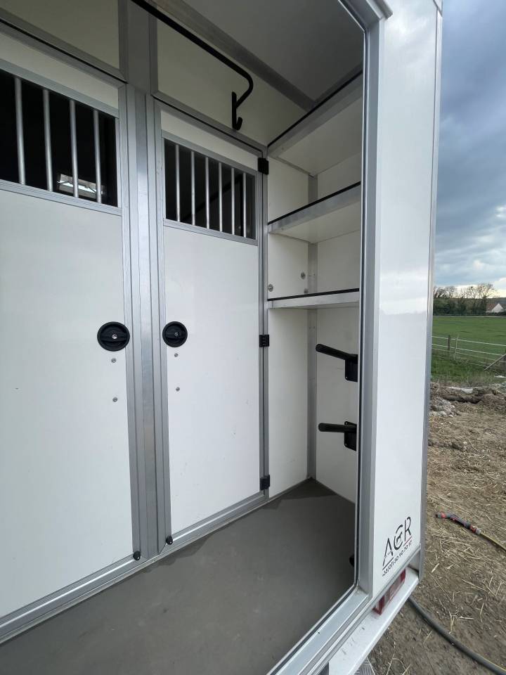 Horsebox HGV Les Vans ACR Renault Master 2018 Used